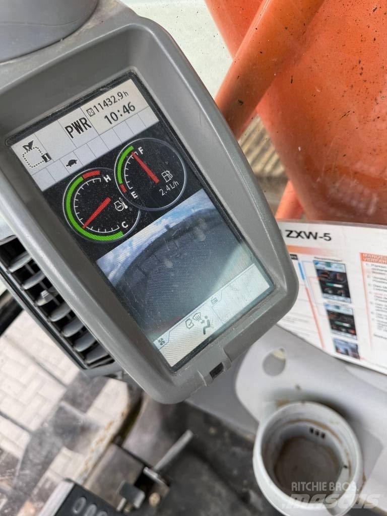 Hitachi ZX 290 Гусеничные экскаваторы