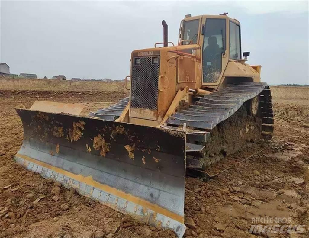 CAT D 5 N Гусеничные бульдозеры