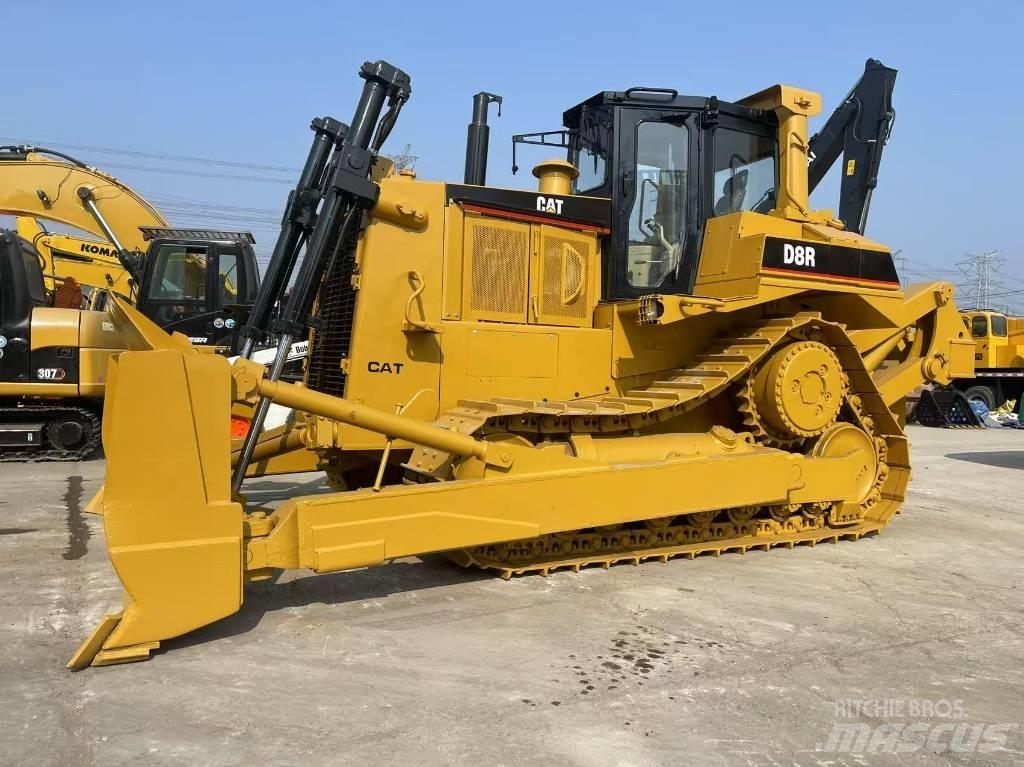 CAT D 8 R Гусеничные бульдозеры