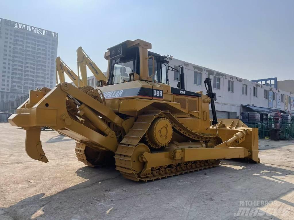CAT D 8 R Гусеничные бульдозеры