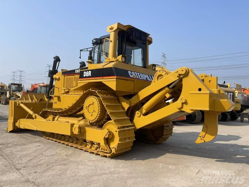 CAT D 8 R Гусеничные бульдозеры