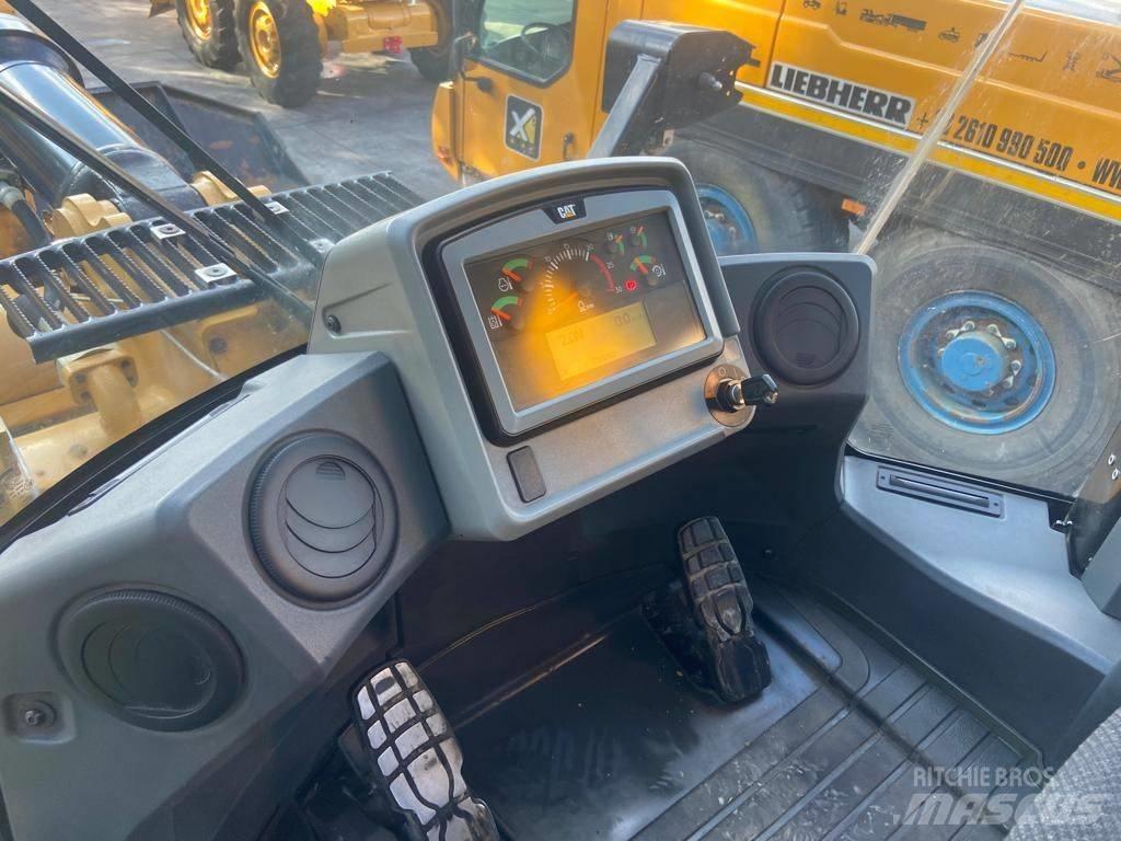 CAT 966M XE Фронтальные погрузчики