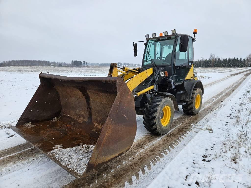 Komatsu WA80-6 Фронтальные погрузчики