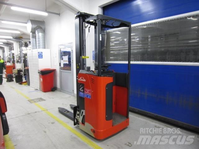 Linde L1600 Самоходные электроштабелёры