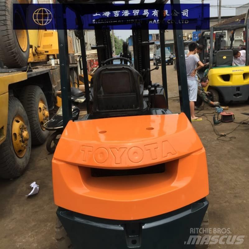 Toyota 7 FD 30 Дизельные погрузчики