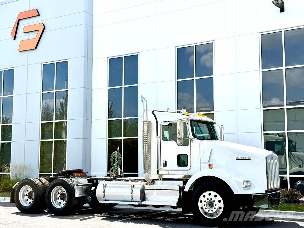 Kenworth T 800 Седельные тягачи