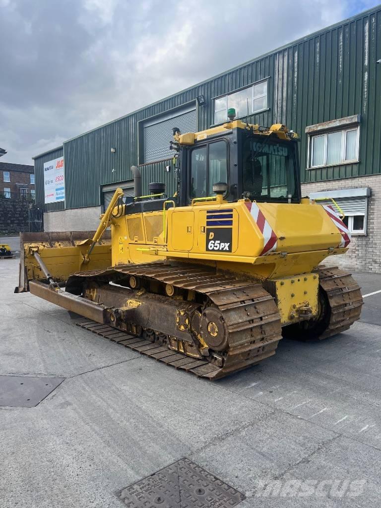 Komatsu D65PX-18E0 Гусеничные бульдозеры