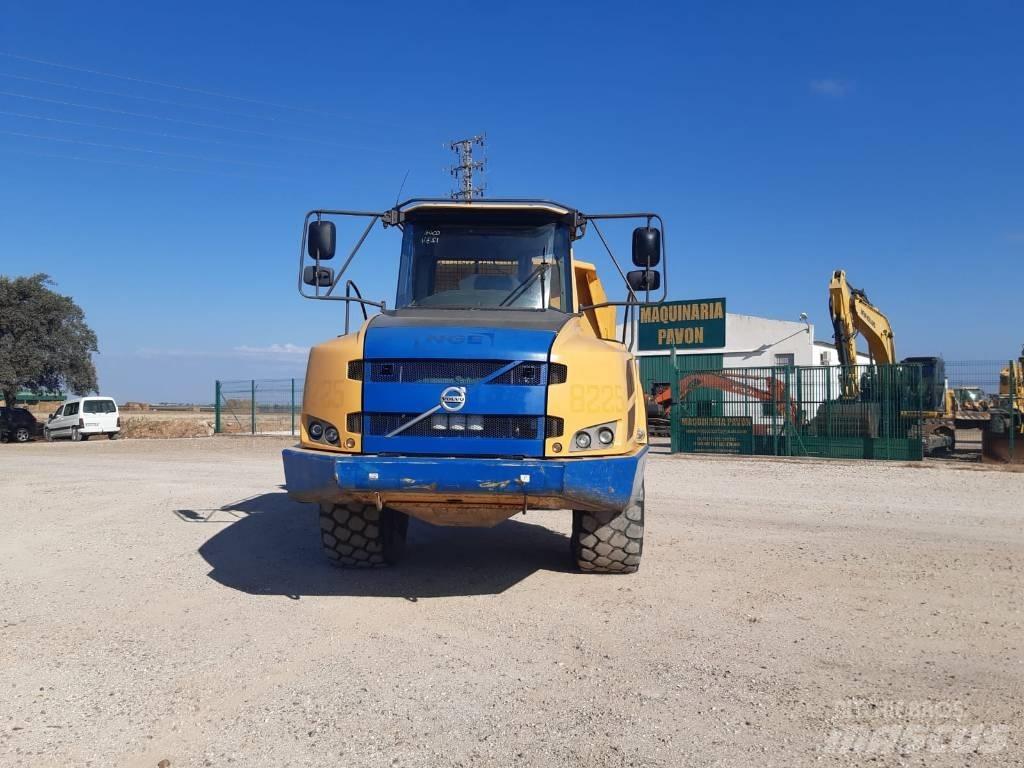Volvo A 25 F Шарнирно-сочленённые самосвалы