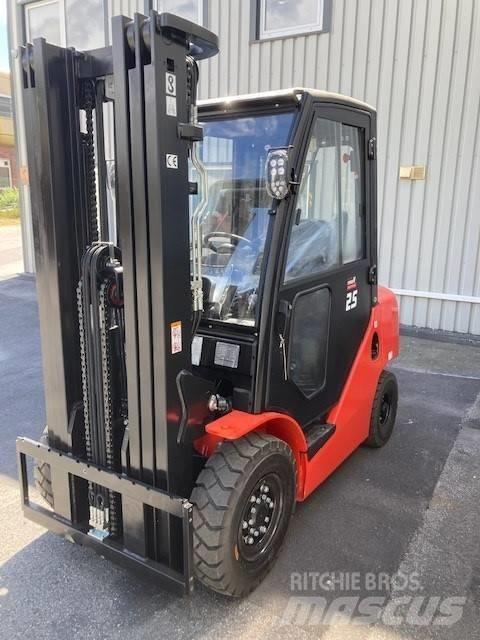 EP CPCD25N XH7B Дизельные погрузчики