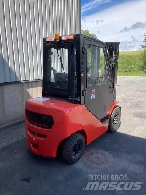 EP CPCD25N XH7B Дизельные погрузчики