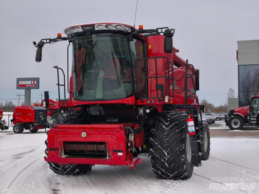 Case IH AF7150 Зерноуборочные комбайны