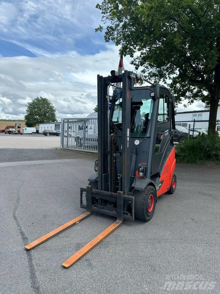 Linde H25T Газовые погрузчики