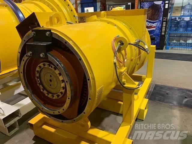 Komatsu 830 E Шарнирно-сочленённые самосвалы