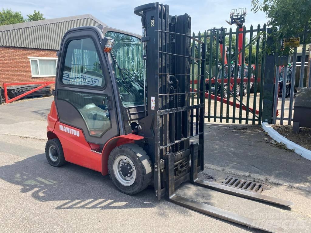 Manitou Mi25D Дизельные погрузчики