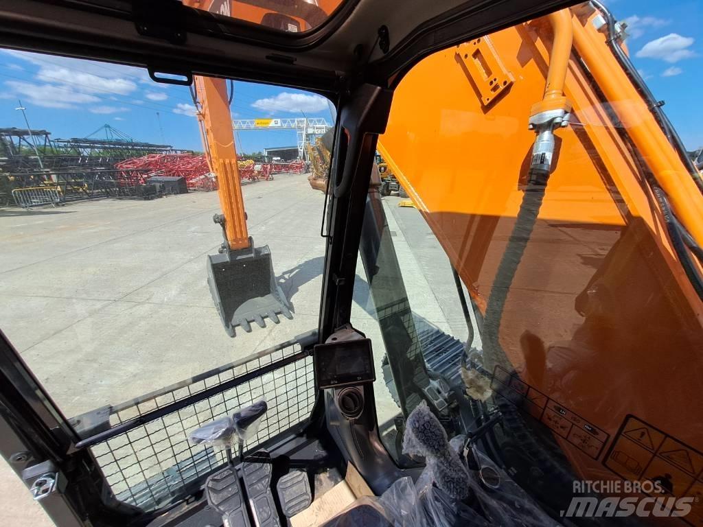 Develon DX225LC-7M Гусеничные экскаваторы