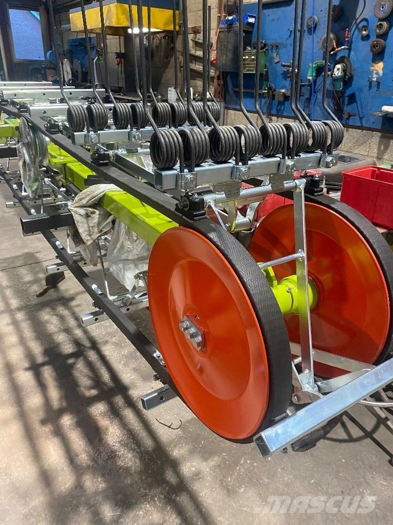  KAHA Aanbouwhark Бункерные грабли