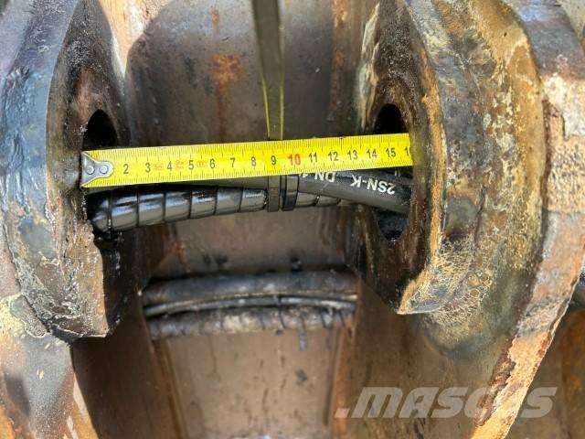 Volvo L 90 Ковши