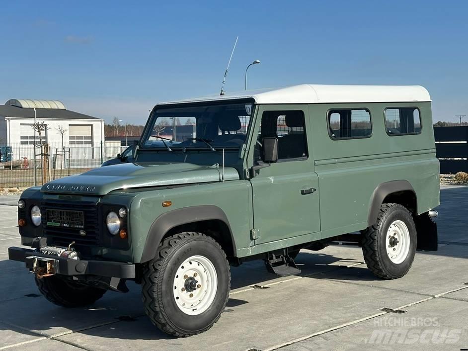 Land Rover Defender Внедорожники