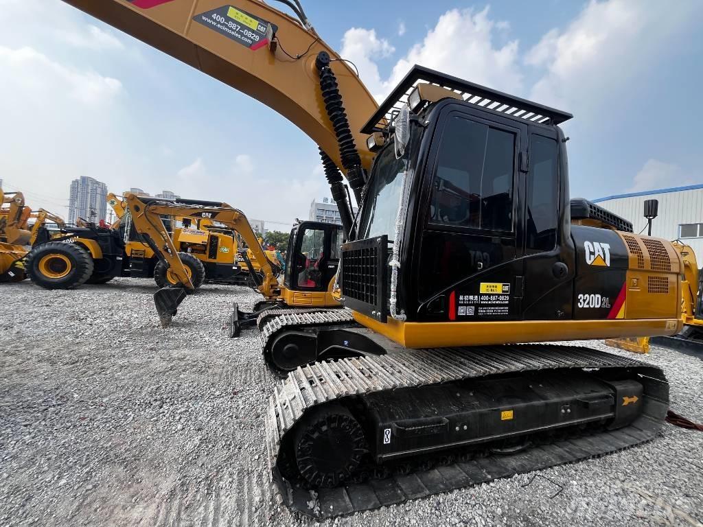 CAT 320 D2L Гусеничные экскаваторы