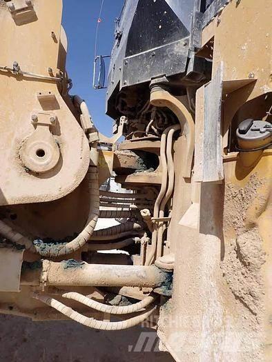 CAT 988K Фронтальные погрузчики
