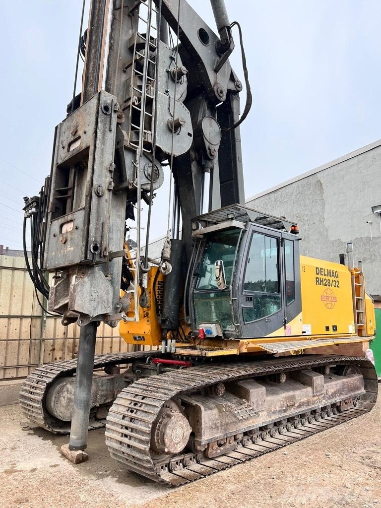 Delmag RH 28 / 32 Гусеничные буровые установки