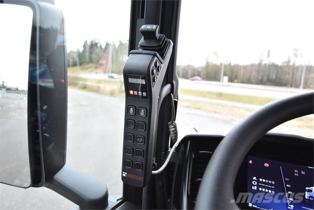 Scania P420 6X2 Грузовики-Мультилифты