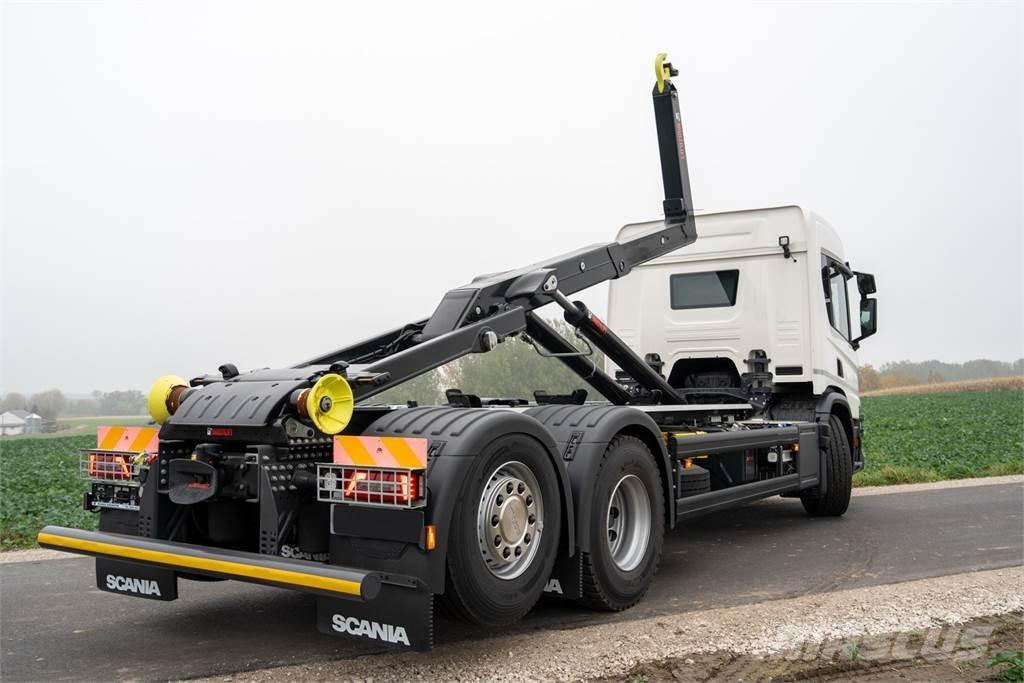 Scania P420 6X2 Грузовики-Мультилифты