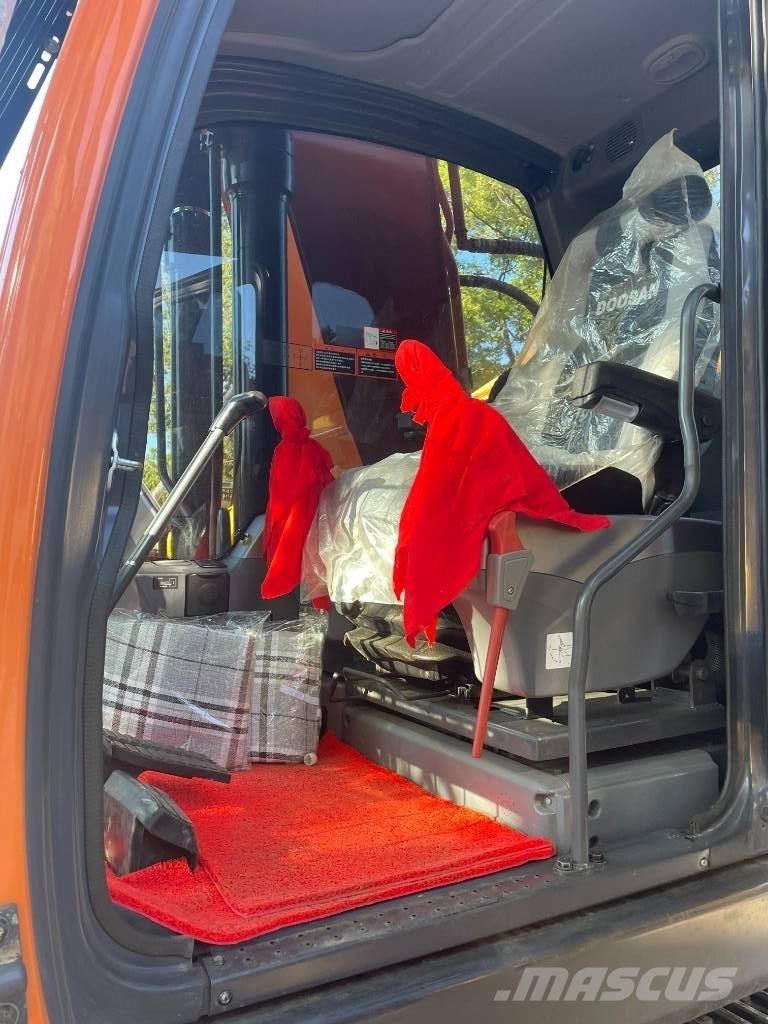 Doosan DX 225 LC Малые экскаваторы 7т-12т