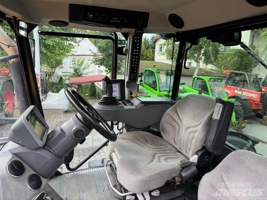 JCB FASTRAC 4220 Трактора
