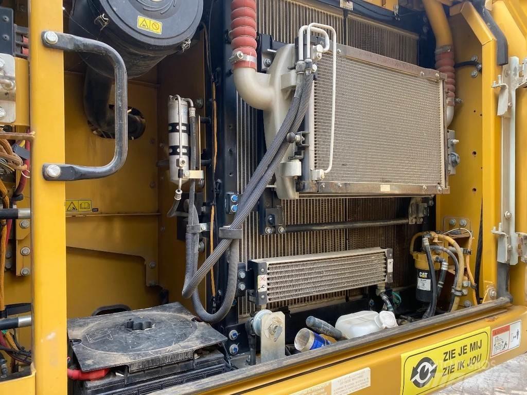 CAT 323E Гусеничные экскаваторы