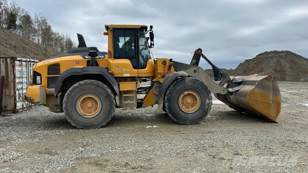 Volvo L 120 H Фронтальные погрузчики