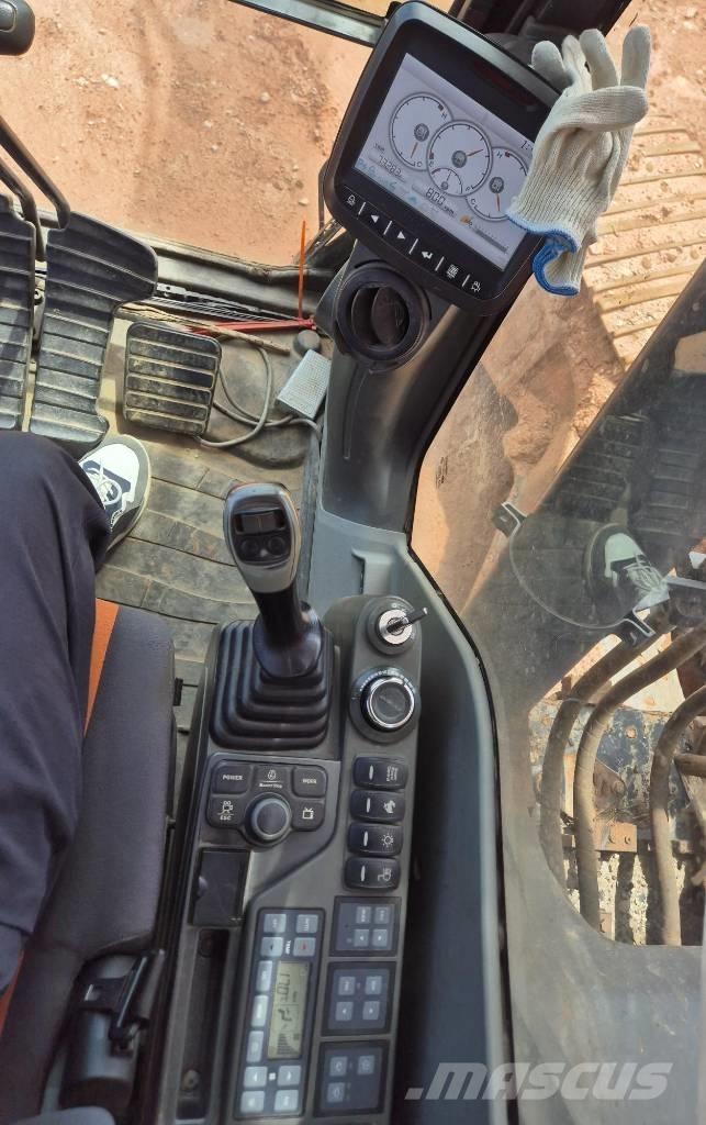 Doosan DX 300 LC-5 Гусеничные экскаваторы