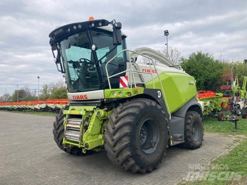 CLAAS JAGUAR 980 Самоходные кормоуборочные комбайны