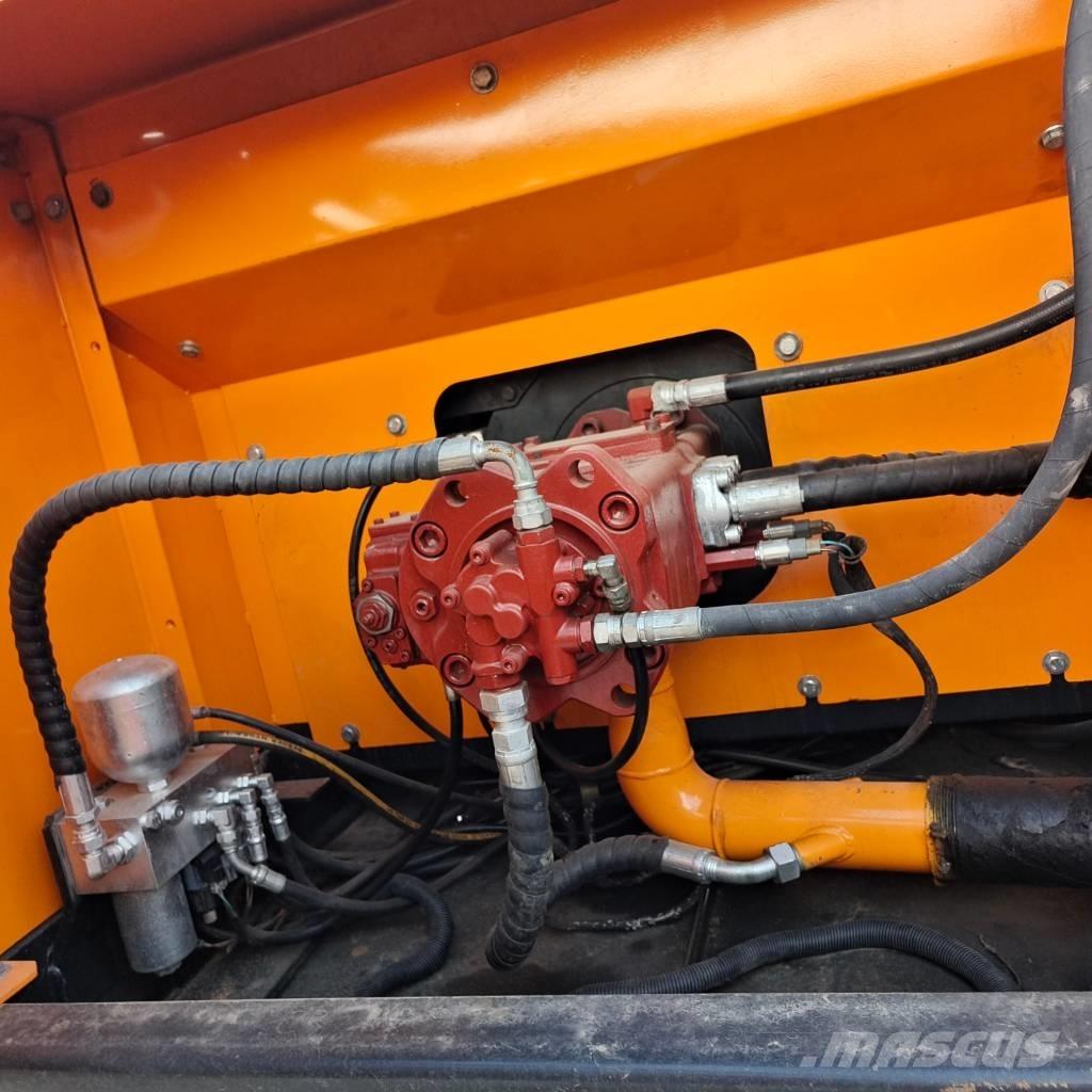 Hyundai 305 LC-9T Гусеничные экскаваторы