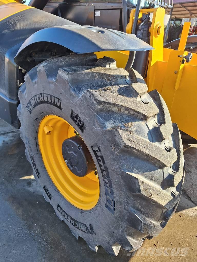 JCB 540-200 540-200 Многофункциональные сельскохозяйственные погрузчики