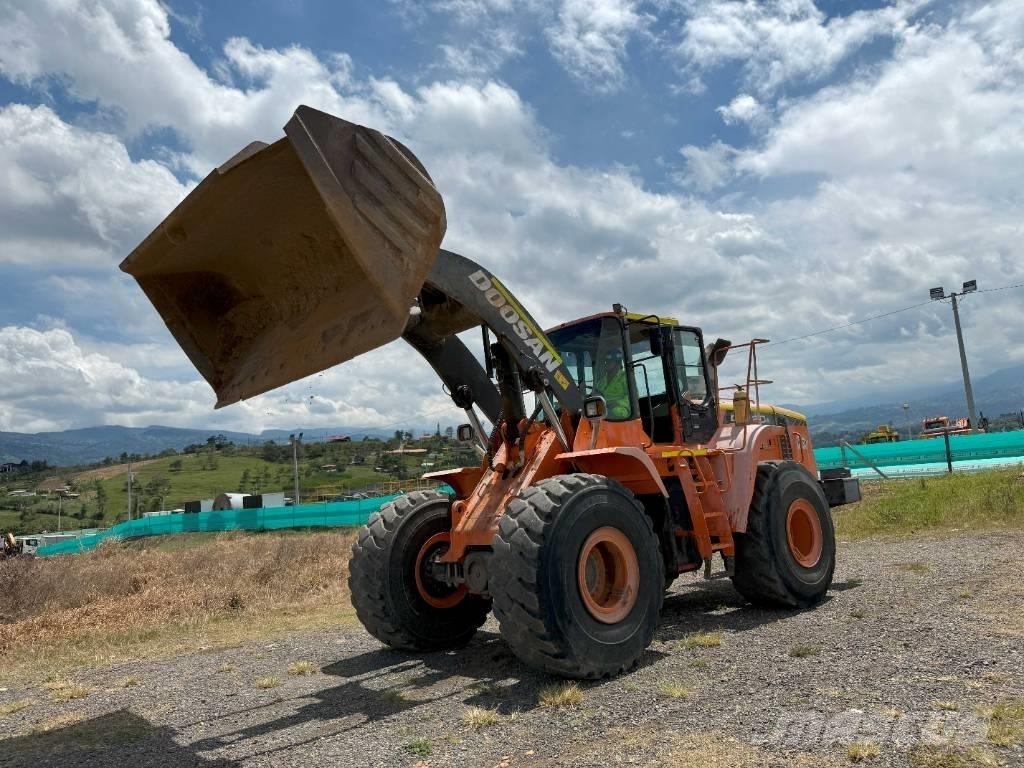 Doosan DL420A Фронтальные погрузчики
