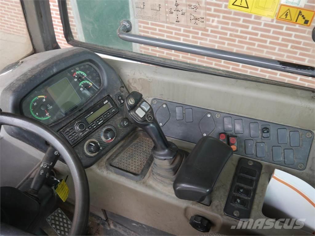 Case IH 321 F Фронтальные погрузчики