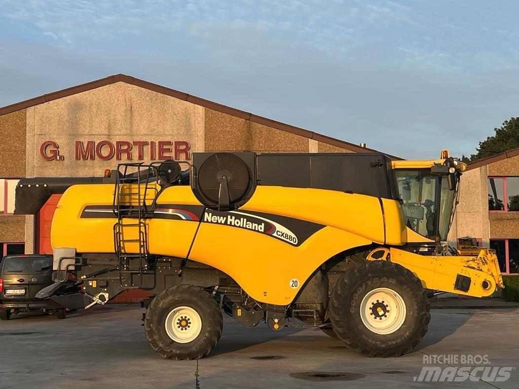New Holland CX 880 Зерноуборочные комбайны