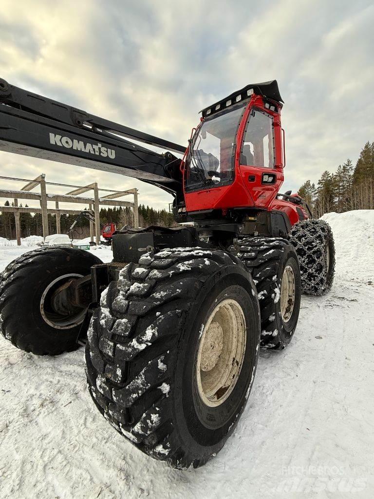 Komatsu 951 Харвестеры