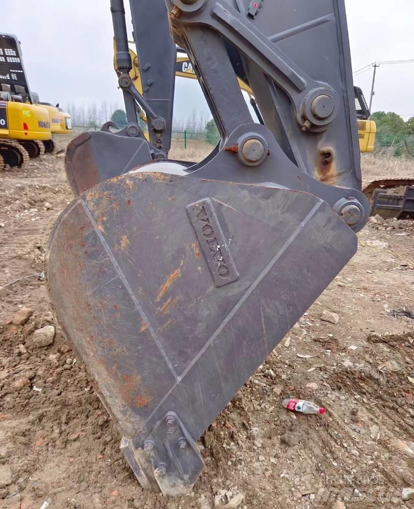 Volvo EC290 Гусеничные экскаваторы