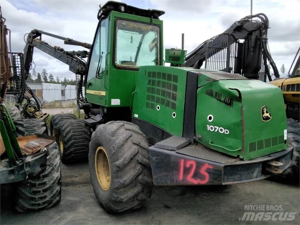 John Deere 1070 D Харвестеры