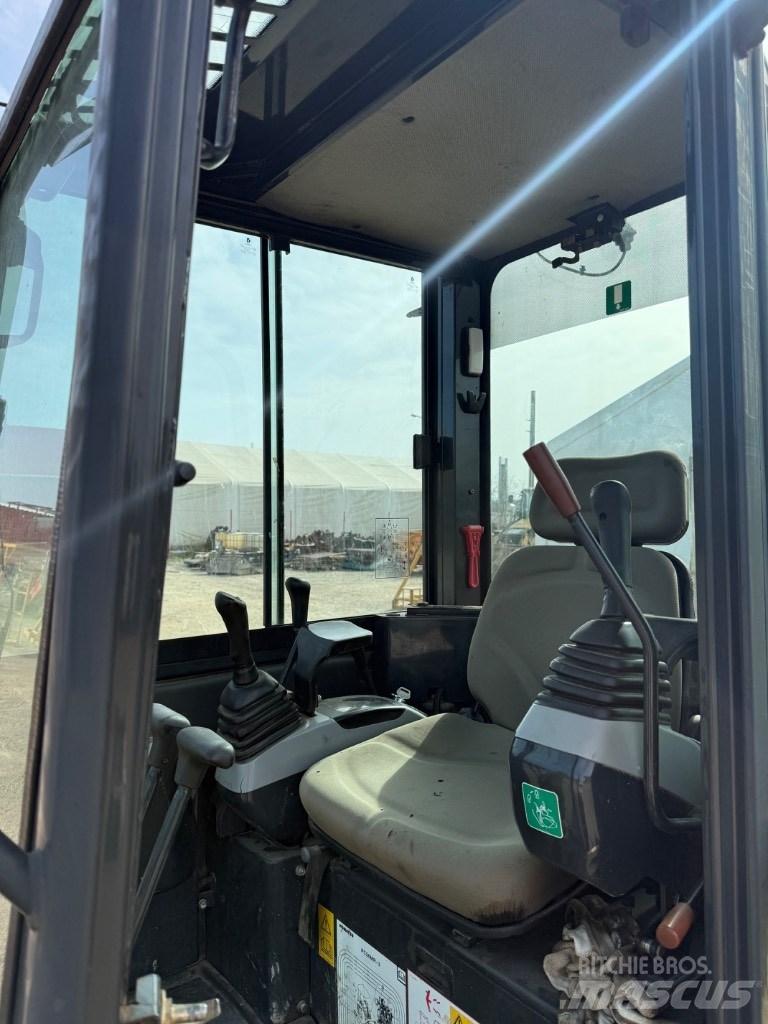 Komatsu PC 26 MR Мини-экскаваторы
