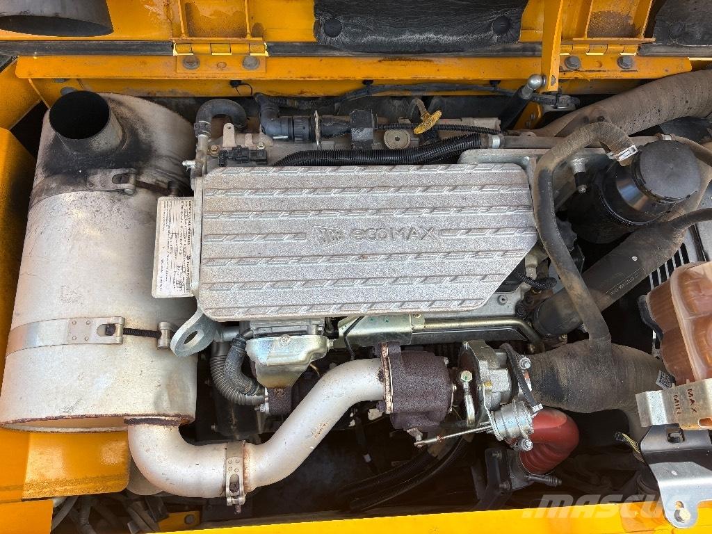 JCB JS 131 Гусеничные экскаваторы