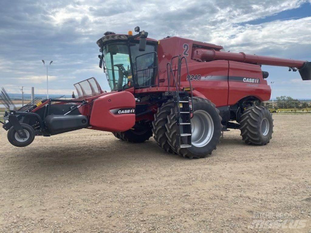 Case IH 9240 Зерноуборочные комбайны