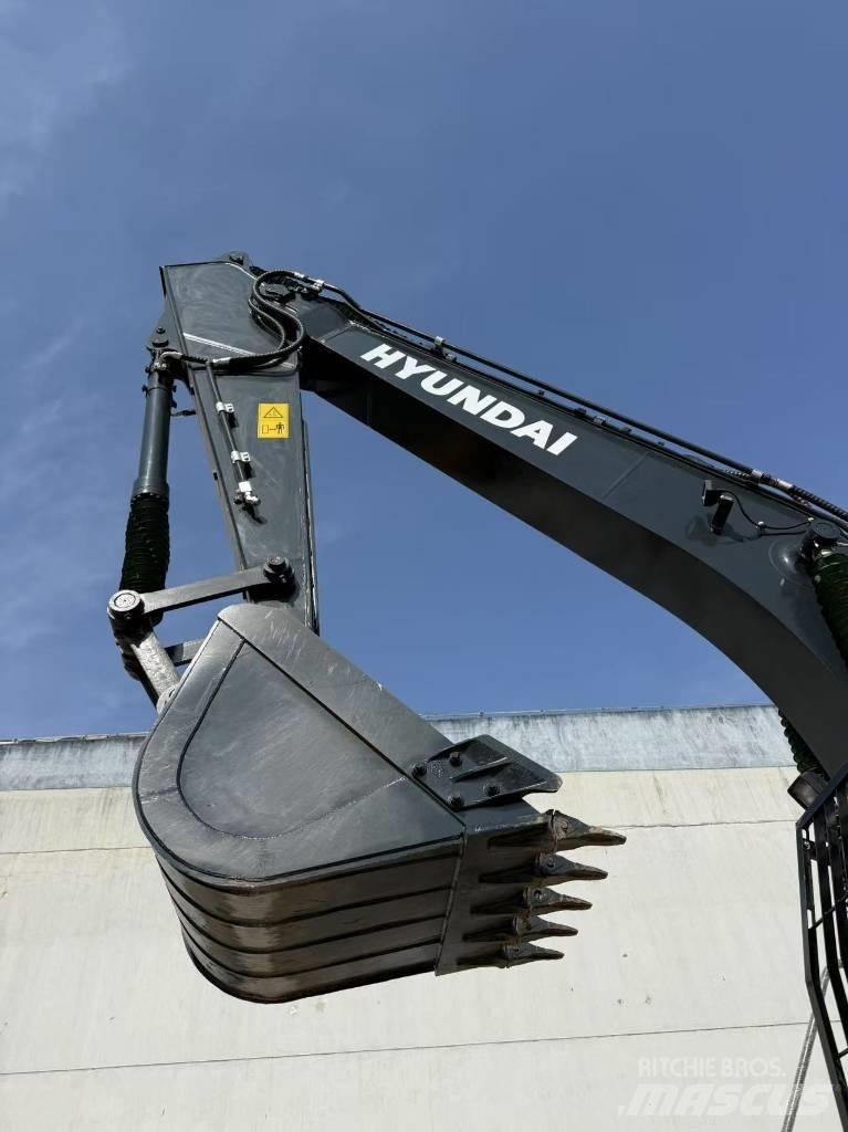 Hyundai R220-9S Гусеничные экскаваторы
