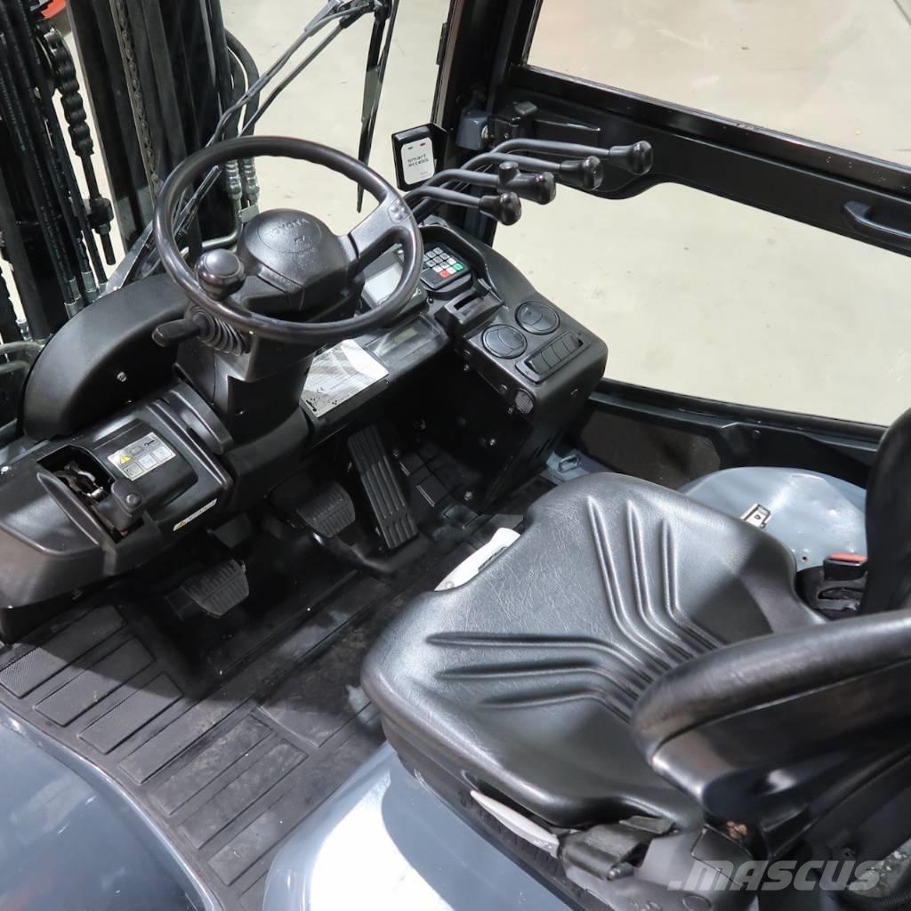 Toyota 40-8FD35N Дизельные погрузчики