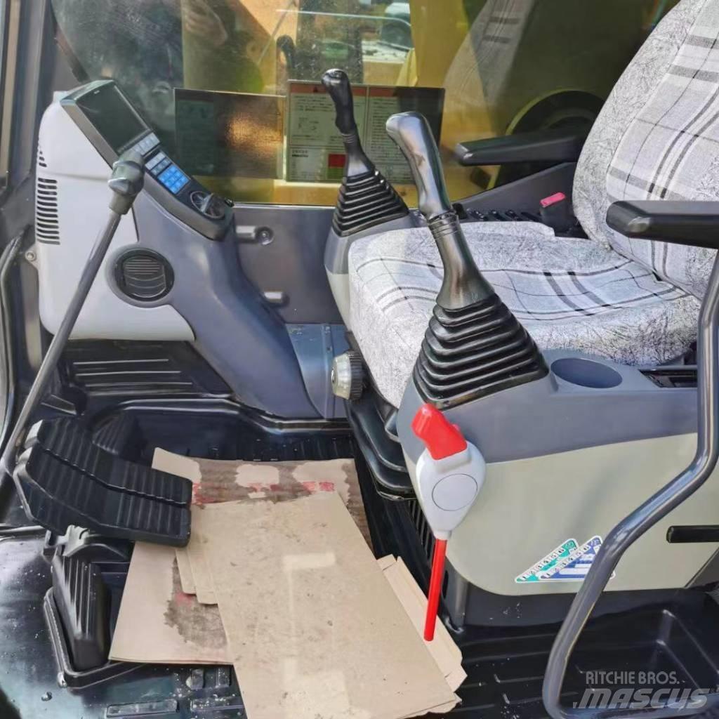 Komatsu 450LC-8 Гусеничные экскаваторы