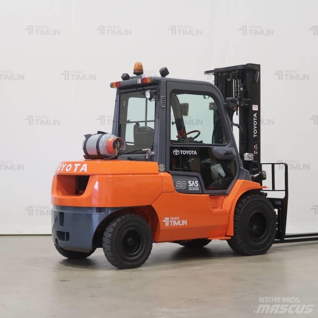 Toyota 02-7FG45 Газовые погрузчики