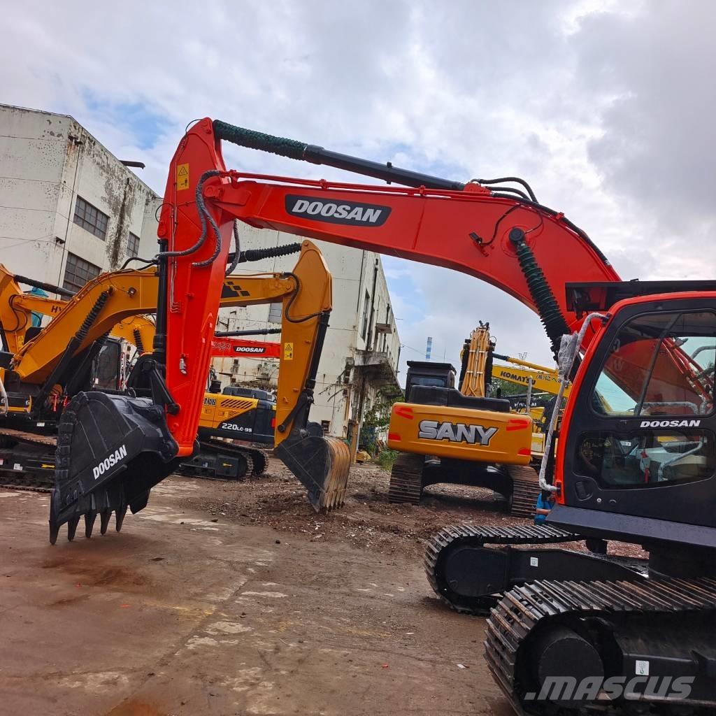 Doosan DX 300 LC-3 Гусеничные экскаваторы