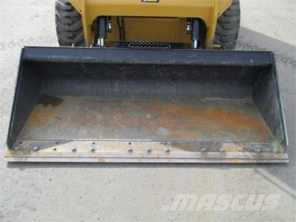 CAT 236 D Мини-погрузчики